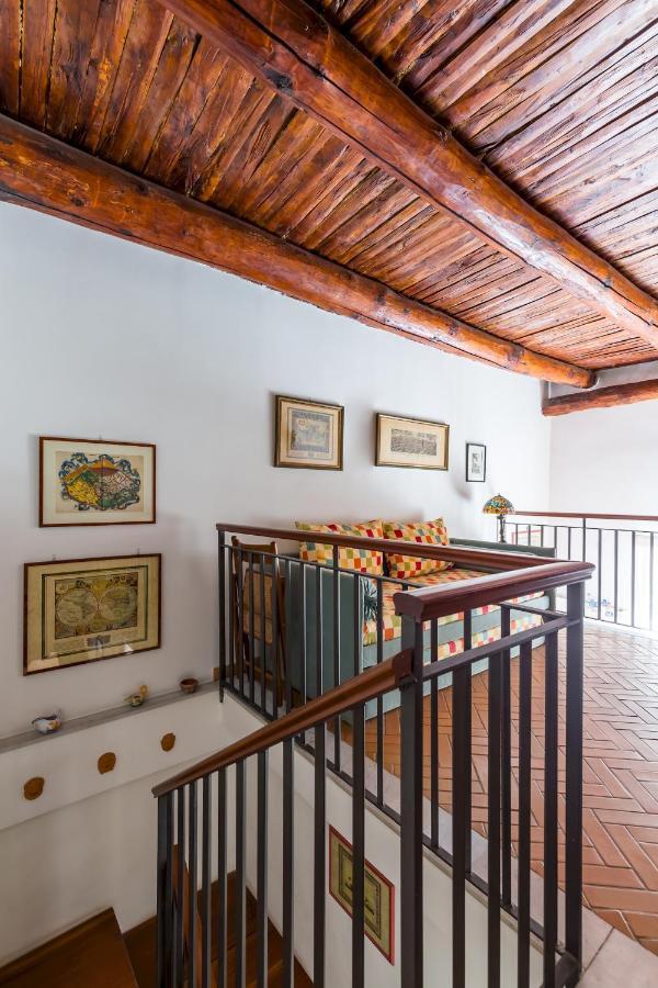 Residenza Capano Charming House By Napoliapartments Eksteriør billede